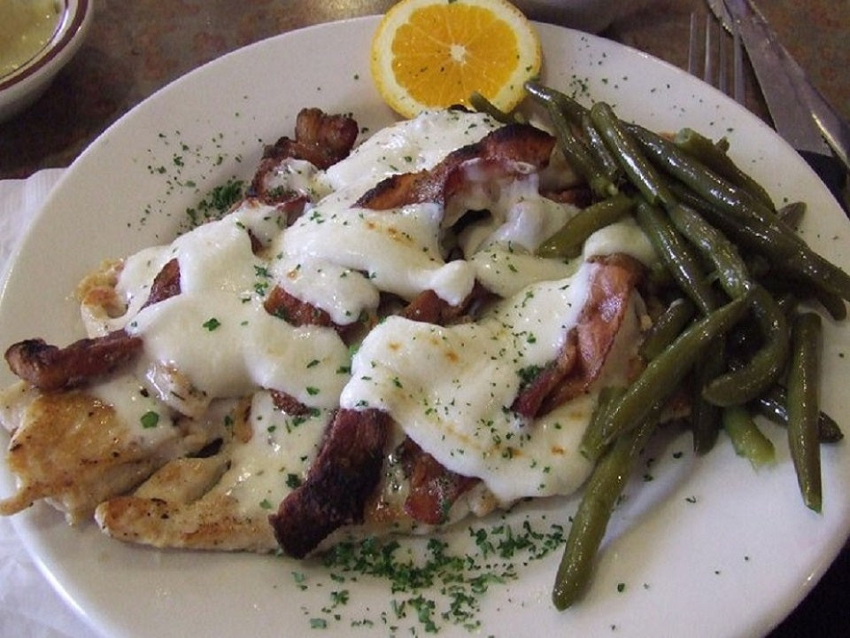 $10 for $20 at Papa Mark’s Pizza & Grill