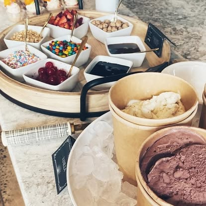 $10 for $20 deals for Tin Roof Cafe n’ Sweets